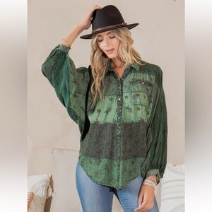 Women's Green Floral Button-Up Top